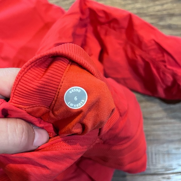 Lululemon 6 - Picture 4 of 4
